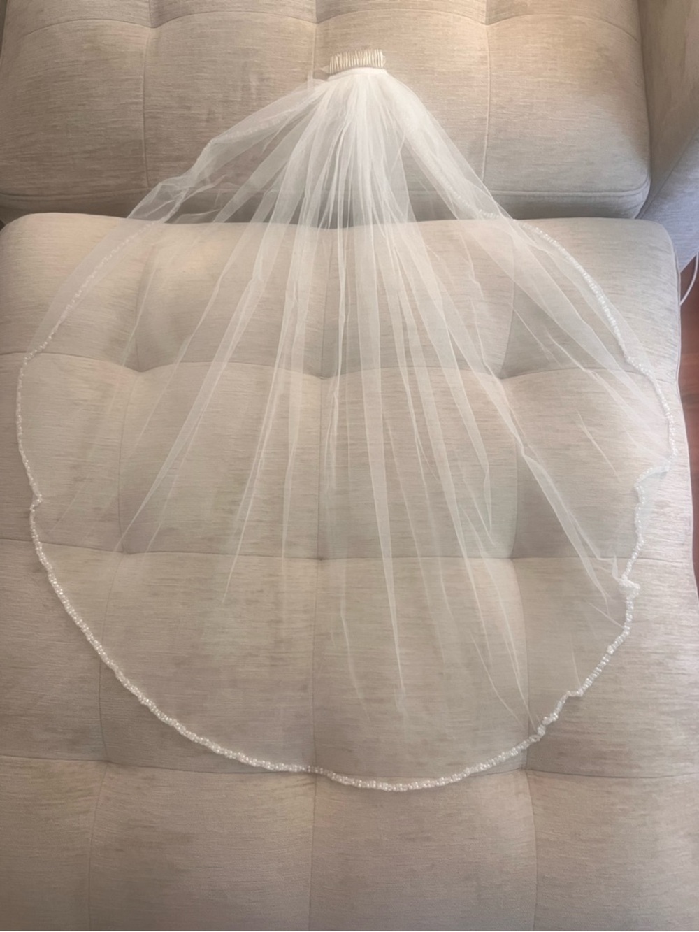Beaded Edge Bridal Veil with Comb - Light Ivory